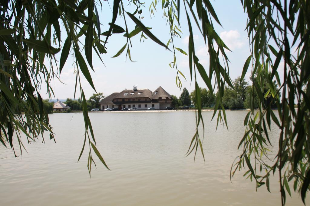 Penzion Eko Park Piestany Екстериор снимка