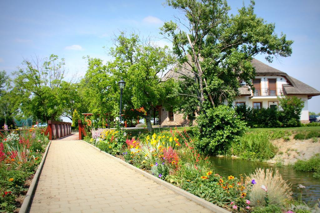 Penzion Eko Park Piestany Екстериор снимка