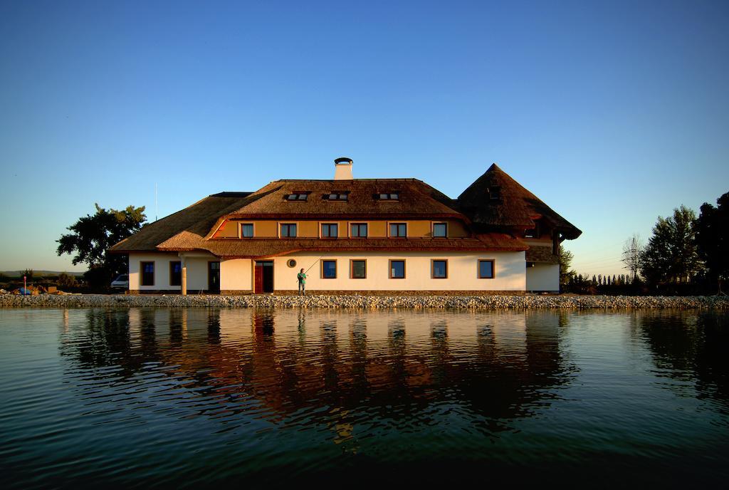 Penzion Eko Park Piestany Екстериор снимка